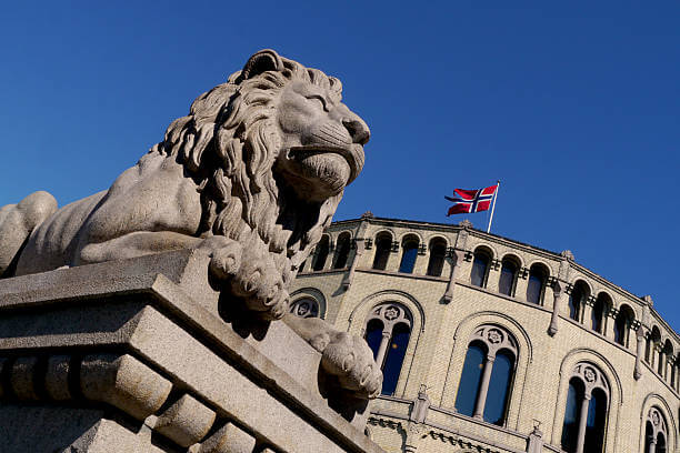 Top 10 Countries with Most Efficient Government in the World - NORWAY