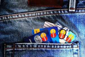 Less-cash-more-credit-cards