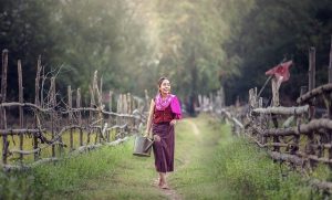 Risks-for-Women-Traveling-Alone-in-Cambodia-MEDIUM