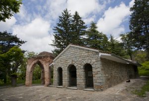 THRACIAN-TOMB-OF-KAZANLAK-BULGARIA