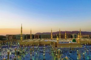 Top-10-Beautiful-Biggest-Mosques-in-the-World-Hit-List-AL-MASJID-AL-NABAWI