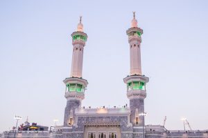 Top-10-Beautiful-Biggest-Mosques-in-the-World-Hit-List-MASJID-AL-HARAM